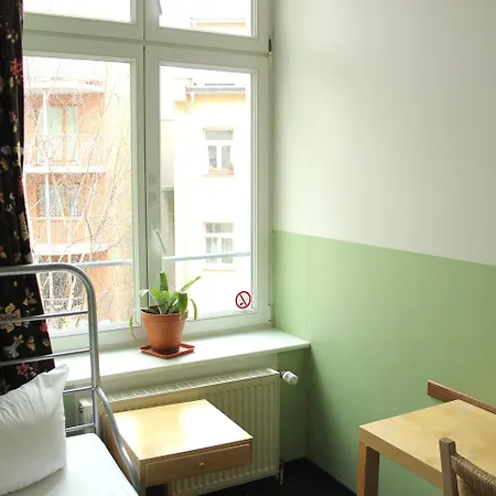 St Christopher's - Apartment Berlin