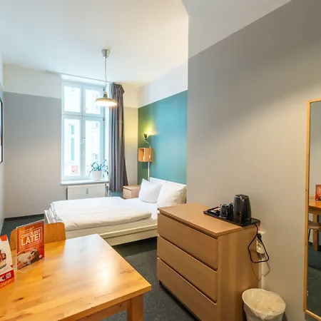 St Christopher's - * Berlín